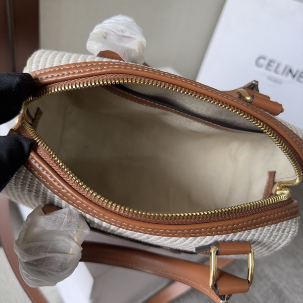 スーパーコピーブランドバッグ着用イメージ